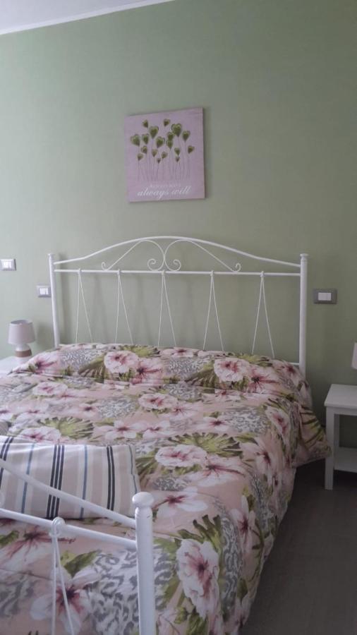 Bed and Breakfast Sotto L'Ulivo Mondavio Экстерьер фото